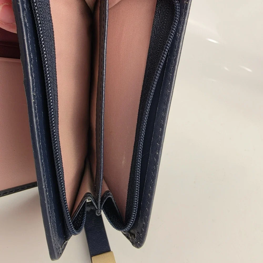 Radley London Heritage‎ Dog Shadow Medium Bifold Wallet Navy Leather Scottie
